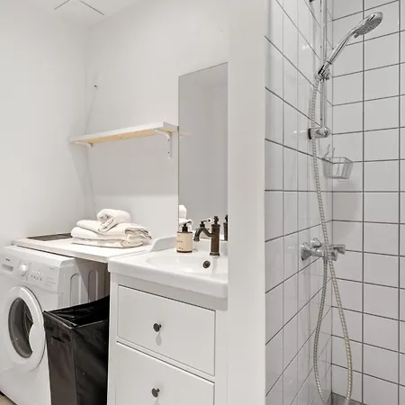 Charming 2 Bedroom - Near Frederiksberg Apartment Copenhagen
